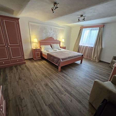 Casa Raduly - Apartament Demisol Sibiu Ngoại thất bức ảnh