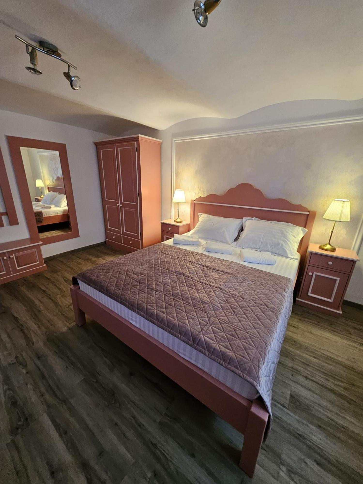 Casa Raduly - Apartament Demisol Sibiu Ngoại thất bức ảnh
