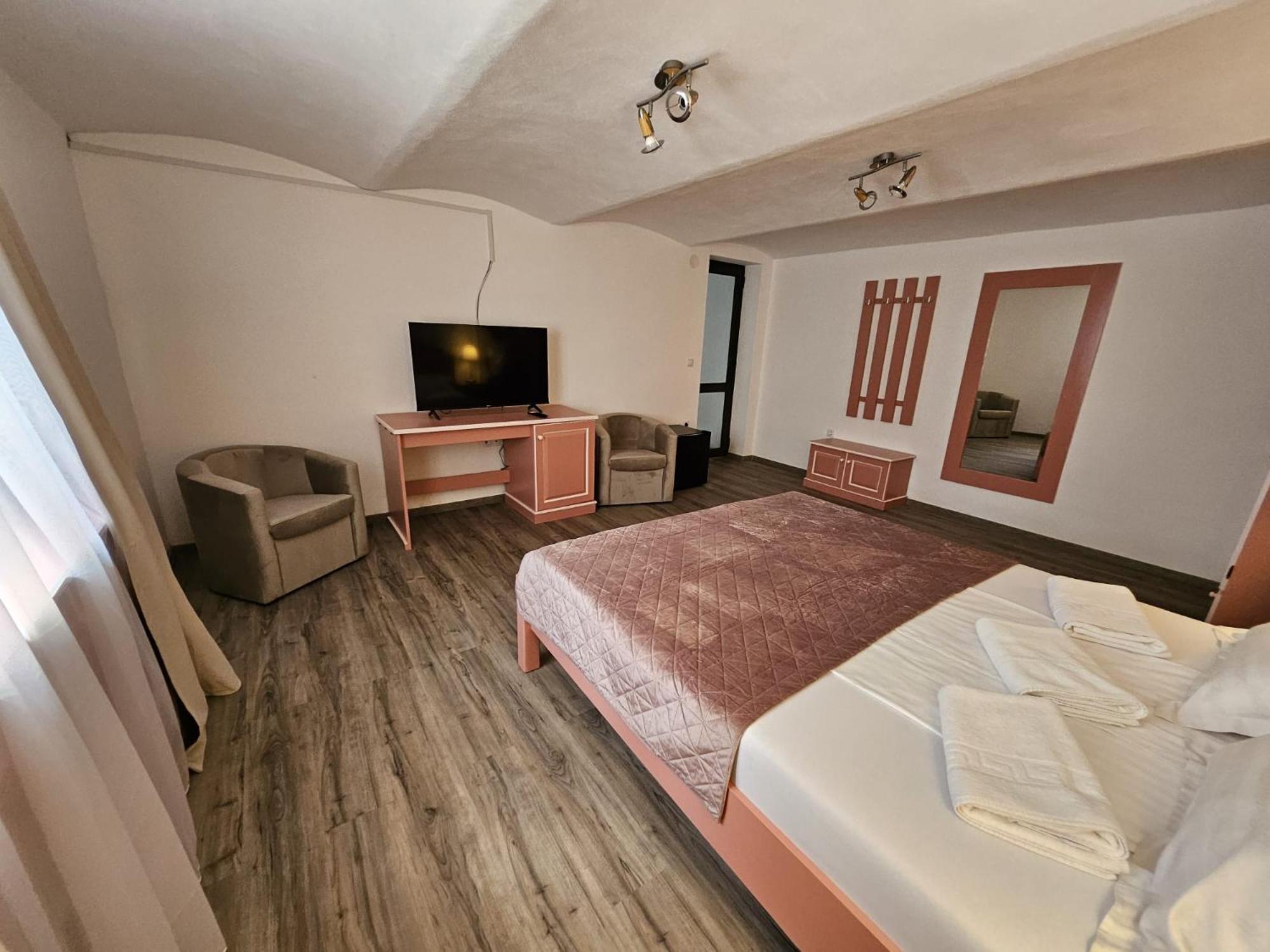 Casa Raduly - Apartament Demisol Sibiu Ngoại thất bức ảnh