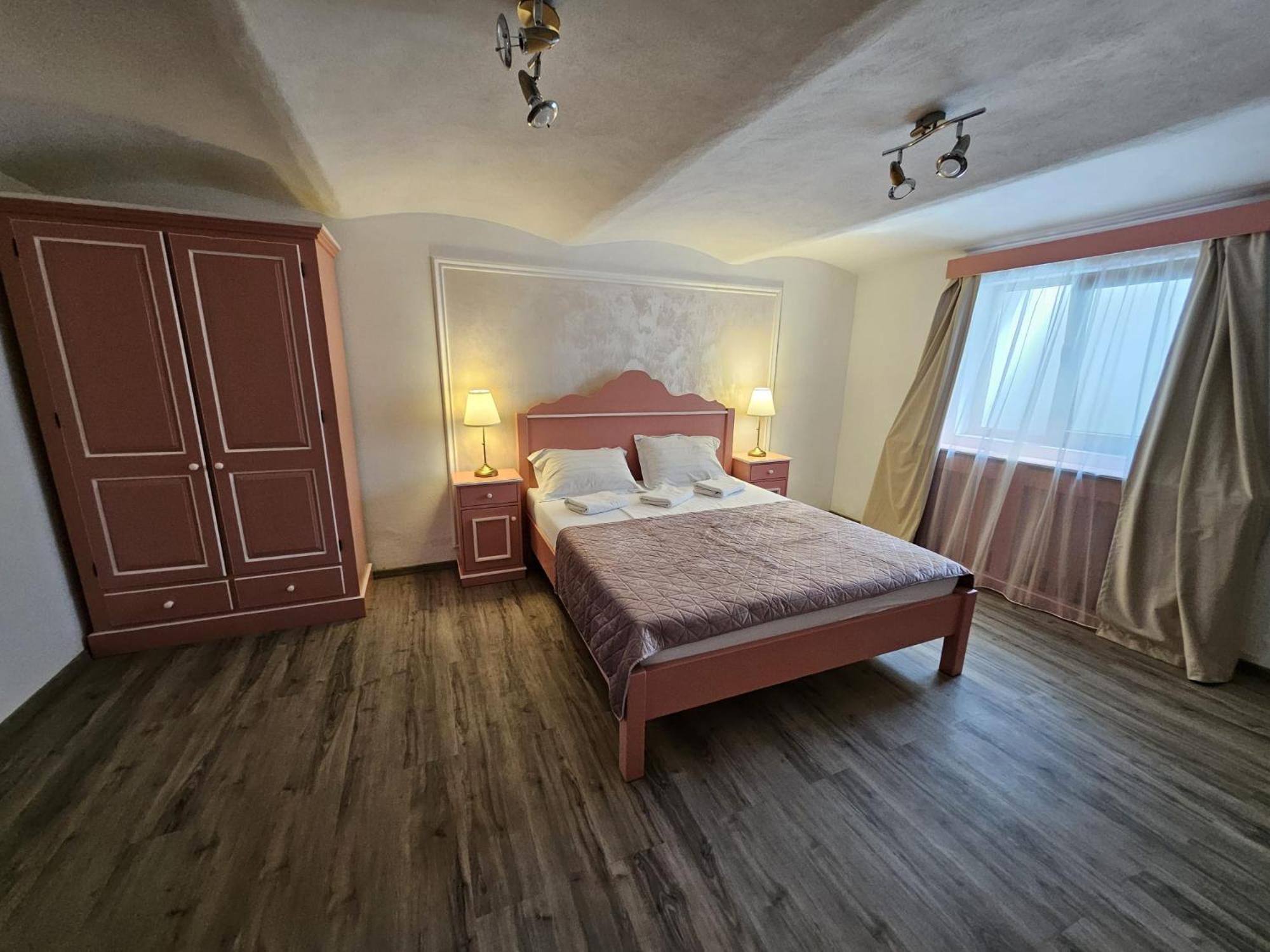 Casa Raduly - Apartament Demisol Sibiu Ngoại thất bức ảnh