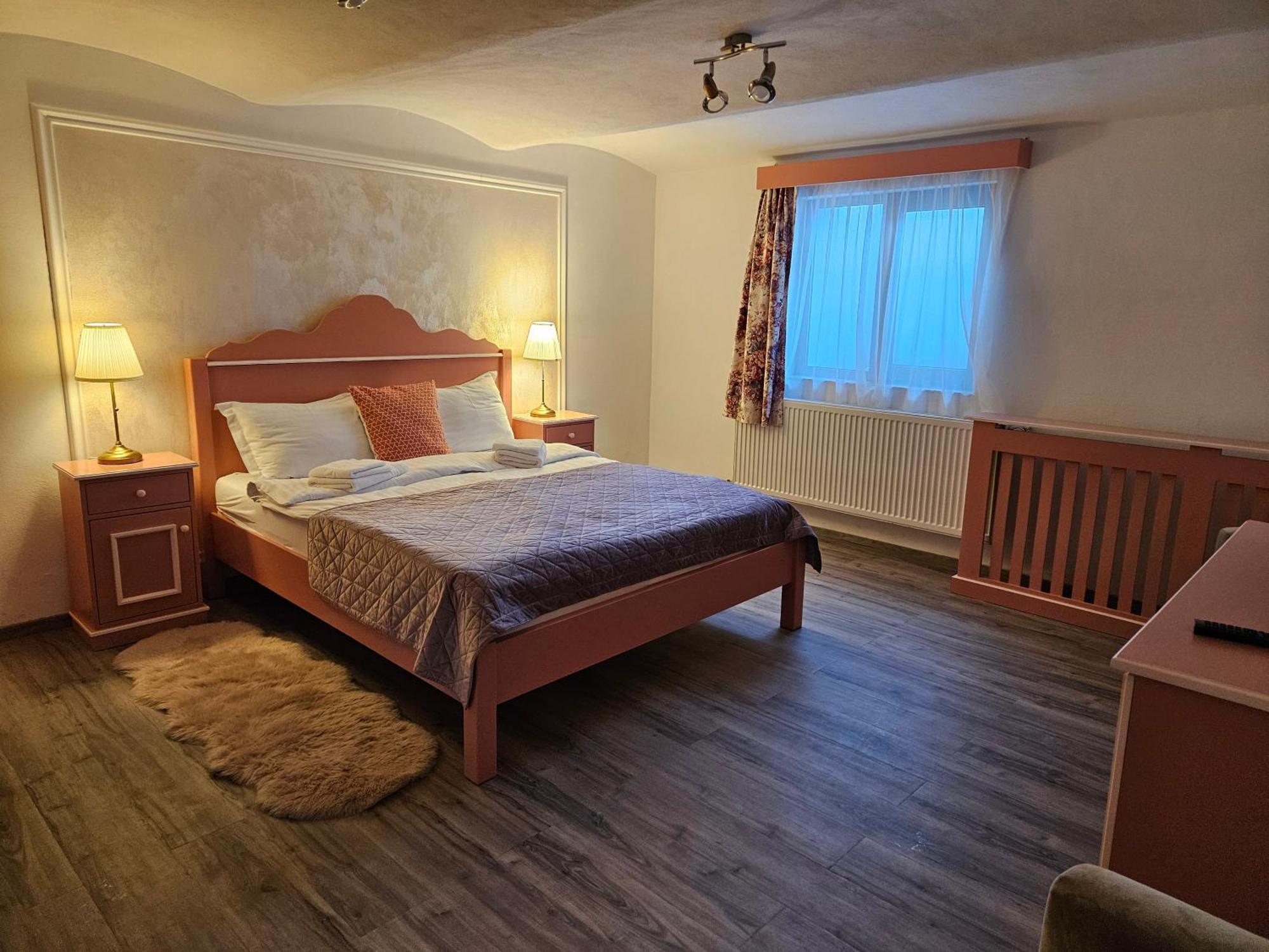 Casa Raduly - Apartament Demisol Sibiu Ngoại thất bức ảnh